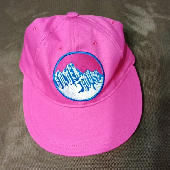 Golden goose women's pink size small hat - Picture 13 of 13